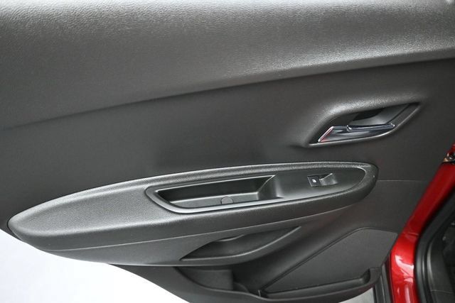 Used 2019 Chevrolet Trax LT FWD image 20