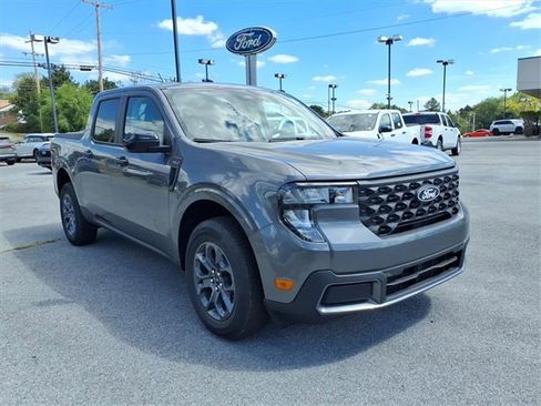 New 2025 Ford Maverick XLT w/ XLT Luxury Package image 3
