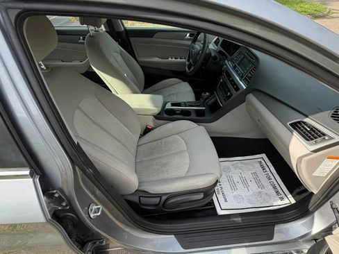 Used 2016 Hyundai Sonata SE FWD image 13