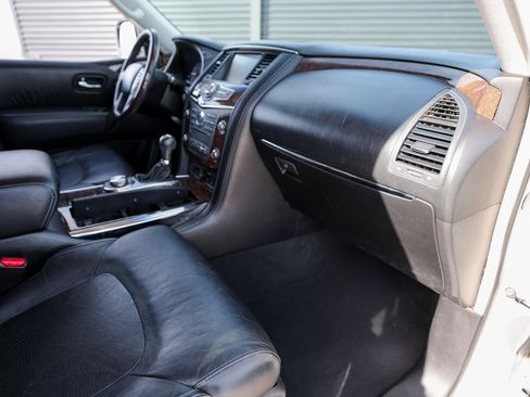 Used 2016 INFINITI QX80 Base w/ Driver's Assistance Package image 28