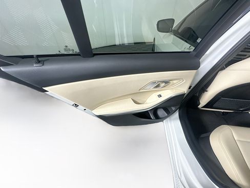 Used 2023 BMW 330i Sedan w/ Driving Assistance Package RWD image 27