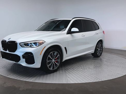 Used 2023 BMW X5 M50i w/ Executive Package AWD/4WD image 4