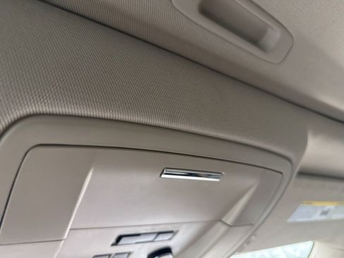 Used 2016 GMC Yukon Denali w/ Open Road Package RWD image 18