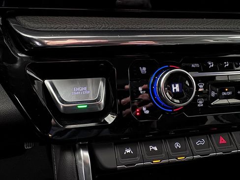 Used 2023 GMC Sierra 1500 Denali w/ Technology Package image 19