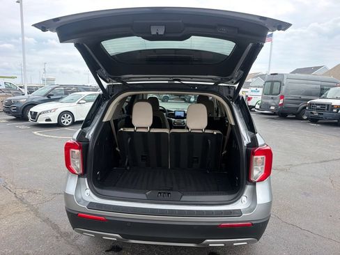 Used 2024 Ford Explorer XLT w/ Equipment Group 202A AWD/4WD image 50