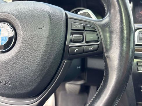 Used 2015 BMW 750Li xDrive image 19