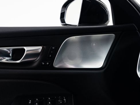 Used 2024 Volvo V60 T8 Polestar image 17