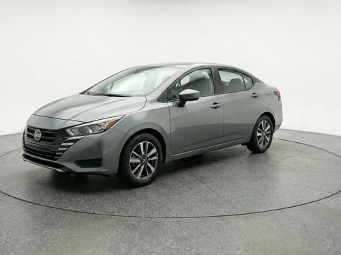Used 2025 Nissan Versa SV FWD image 3