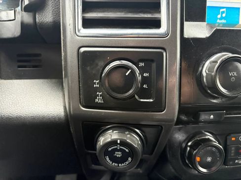 Used 2016 Ford F150 XLT w/ Equipment Group 302A Luxury AWD/4WD image 19