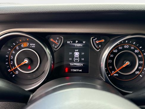 Used 2018 Jeep Wrangler Unlimited Sport AWD/4WD image 26