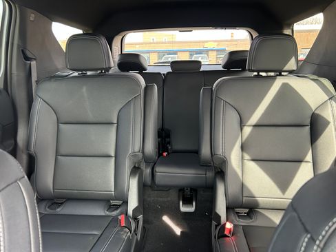 New 2026 Chevrolet Traverse LT w/ Midnight/Sport Edition AWD/4WD image 29