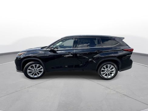 Used 2022 Toyota Highlander Limited FWD image 9