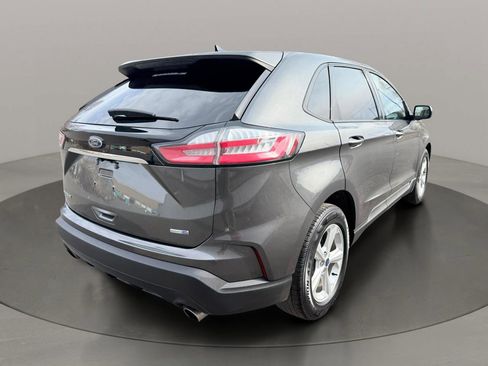 Used 2019 Ford Edge SE image 6