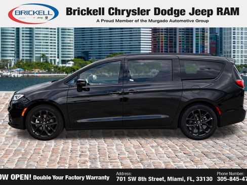 Used 2026 Chrysler Pacifica Select w/ S Appearance Package FWD image 8
