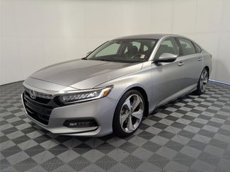 Used 2018 Honda Accord Touring video 2