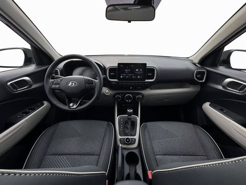 New 2026 Hyundai Venue SEL image 19
