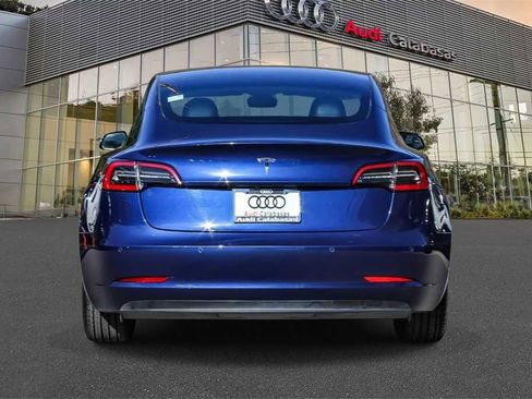 Used 2021 Tesla Model 3 Standard Range Plus image 3