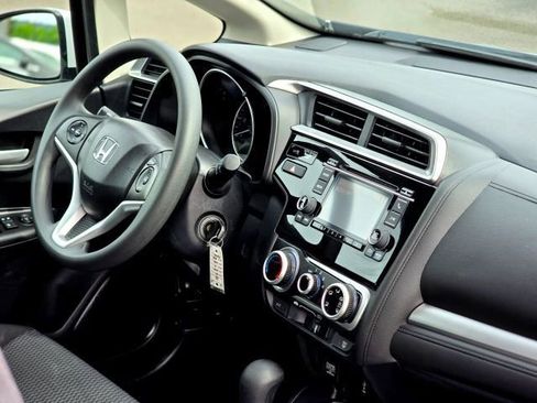 Used 2019 Honda Fit LX image 17