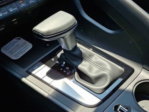 New 2026 Hyundai Elantra SEL Sport FWD image 8