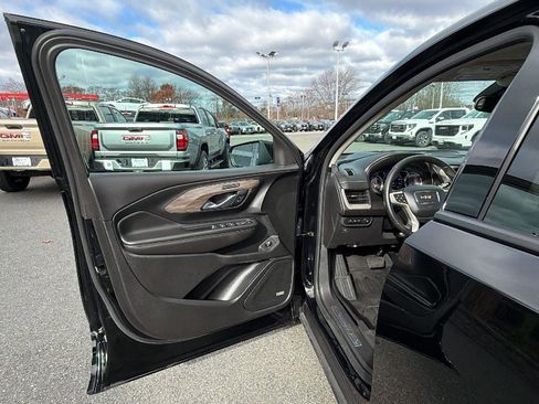 Certified 2023 GMC Terrain Denali image 21