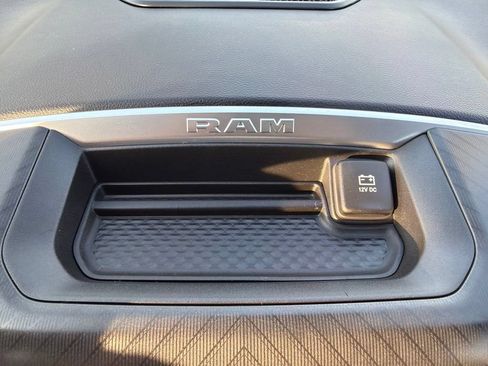 Used 2025 RAM 1500 Big Horn AWD/4WD image 41