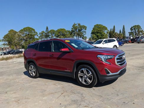 Used 2018 GMC Terrain SLT w/ Preferred Package image 3