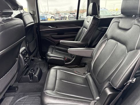 Used 2023 Jeep Grand Cherokee L Limited image 6