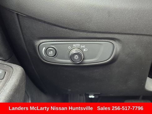 Used 2022 Chevrolet Equinox LS AWD/4WD image 26