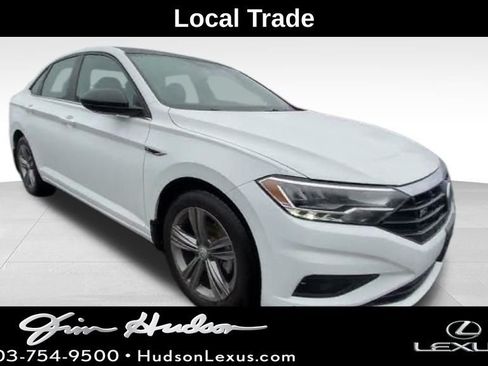 Used 2020 Volkswagen Jetta R-Line FWD image 1