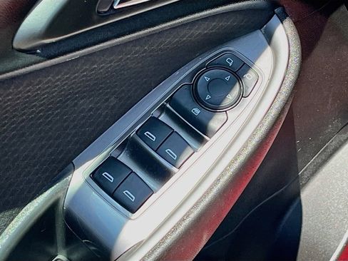 Used 2024 Chevrolet Malibu RS FWD image 17