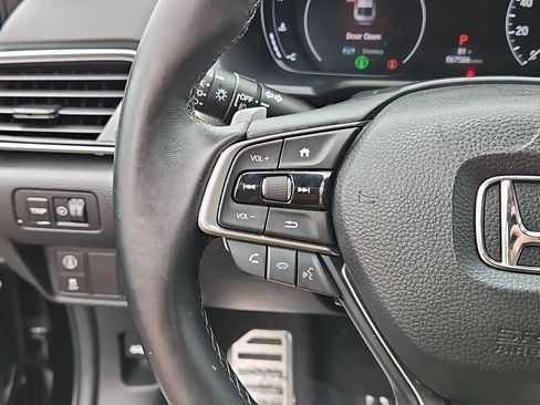 Used 2018 Honda Accord Sport image 20