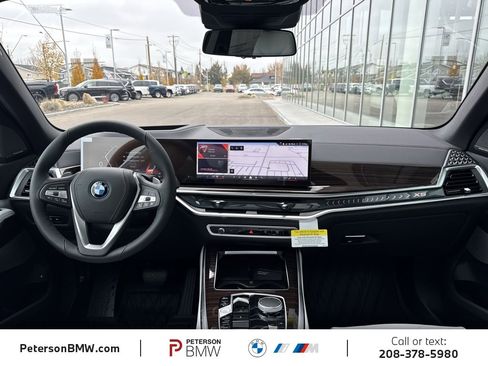 New 2026 BMW X5 xDrive50e image 2