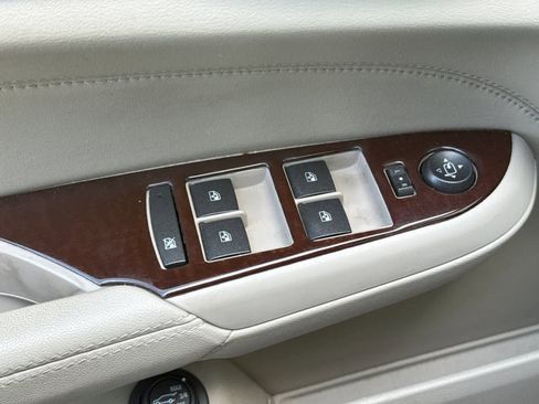 Used 2011 Cadillac SRX Luxury FWD image 13