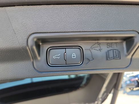 Certified 2024 Ford Explorer ST-Line w/ Class IV Trailer Tow Package image 11