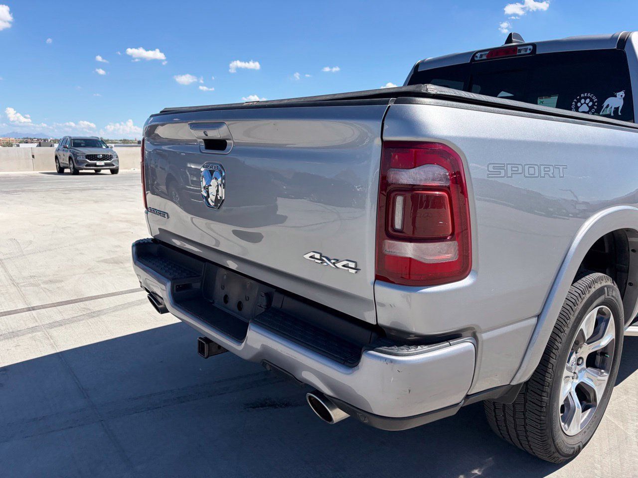 Used 2020 RAM 1500 Laramie w/ Sport Appearance Package AWD/4WD image 4