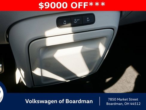 New 2025 Volkswagen ID. Buzz 1st Edition image 20