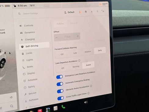 Used 2026 Tesla Model Y 2WD image 13