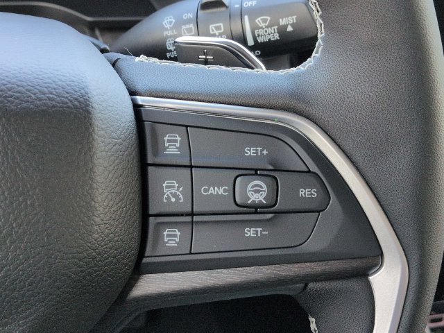 New 2027 Jeep Grand Cherokee Altitude RWD image 25