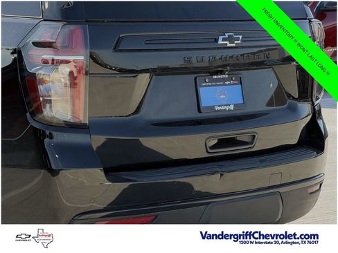 Certified 2024 Chevrolet Suburban Z71 w/ Luxury Package AWD/4WD image 5