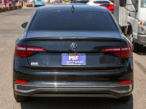 Used 2024 Volkswagen Jetta SEL FWD image 6