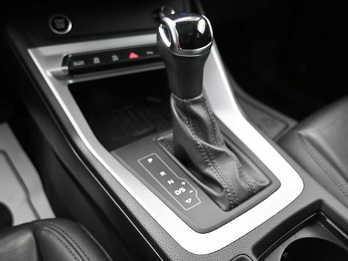 Used 2024 Audi Q3 2.0T Premium AWD/4WD image 23