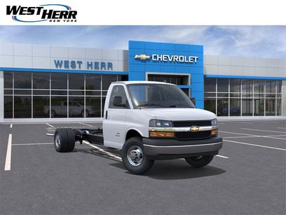 New 2025 Chevrolet Express 3500 w/ Power Convenience Package
