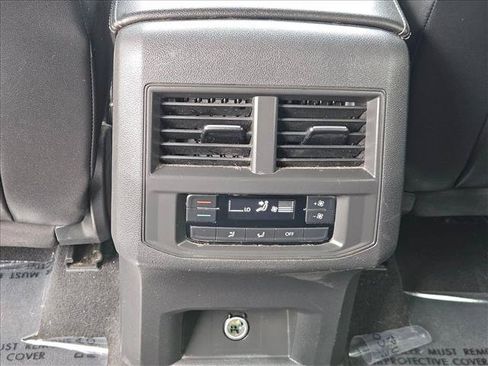 Used 2022 Volkswagen Atlas SE FWD image 21