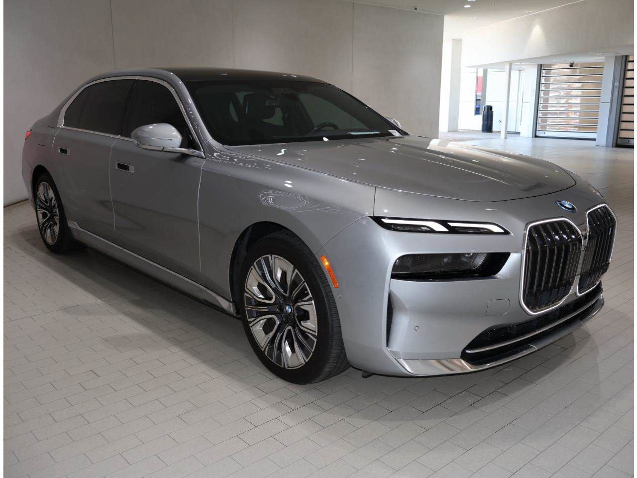 Certified 2024 BMW i7 eDrive50 RWD image 8