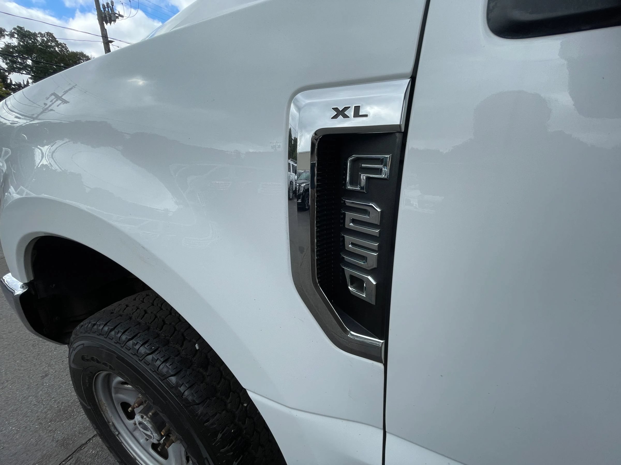 Used 2019 Ford F250 XL w/ Power Equipment Group AWD/4WD image 31