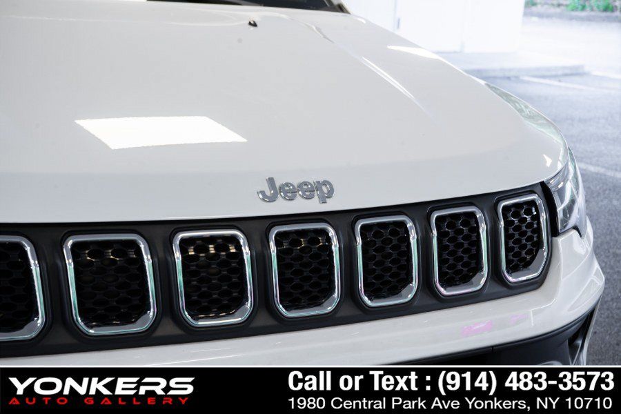 Used 2023 Jeep Compass Latitude w/ Sun and Sound Group AWD/4WD image 42