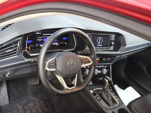 Used 2023 Volkswagen Jetta SE w/ Panoramic Sunroof Package FWD image 14