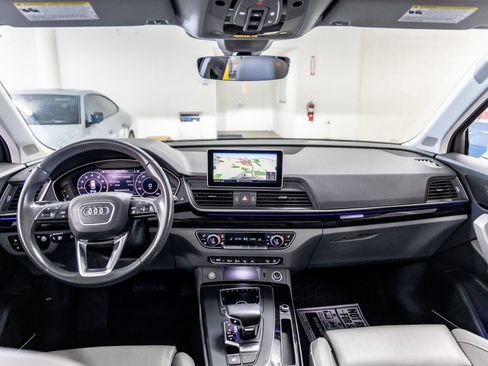 Used 2019 Audi Q5 Prestige w/ Prestige Package AWD/4WD image 27