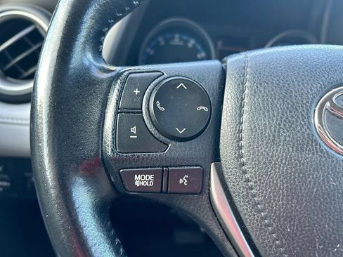 Used 2018 Toyota RAV4 XLE FWD image 15