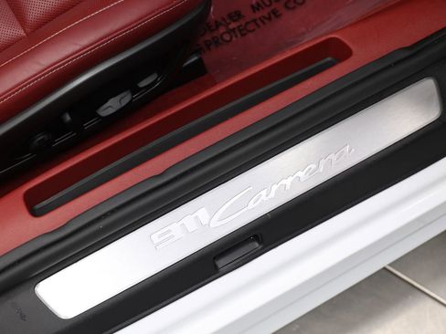 Used 2022 Porsche 911 Carrera image 90